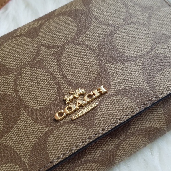Coach Signature Wallet - Picture 3 of 8